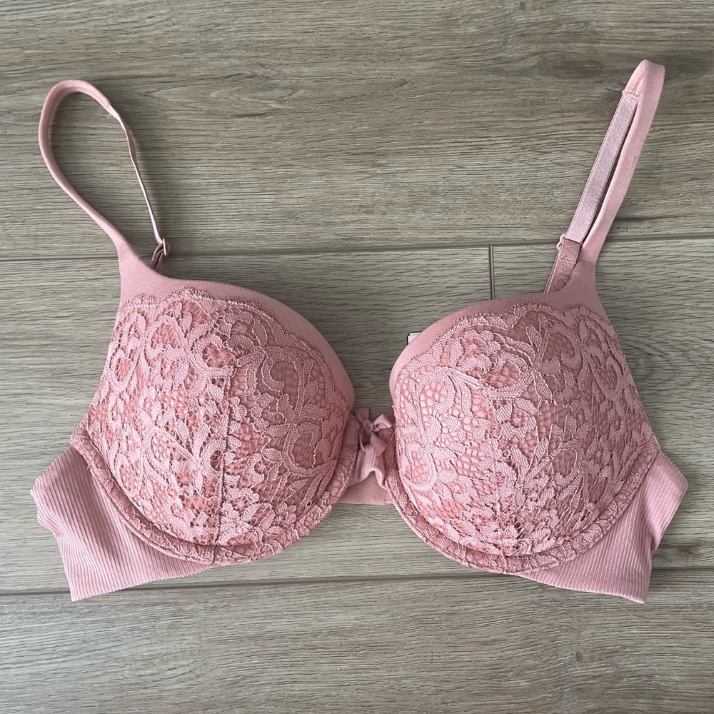 Victoria’s Secret push up bra
